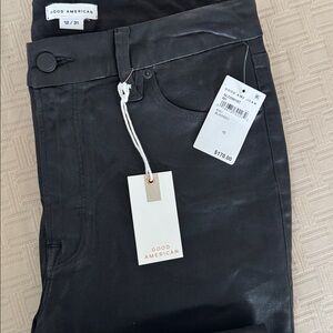 Good American Good Legs  Black skinny sculpting jean
New With Tags